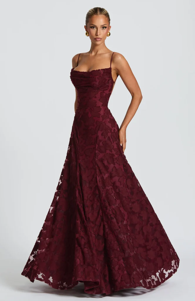 Sofía - Elegante vestido largo de encaje