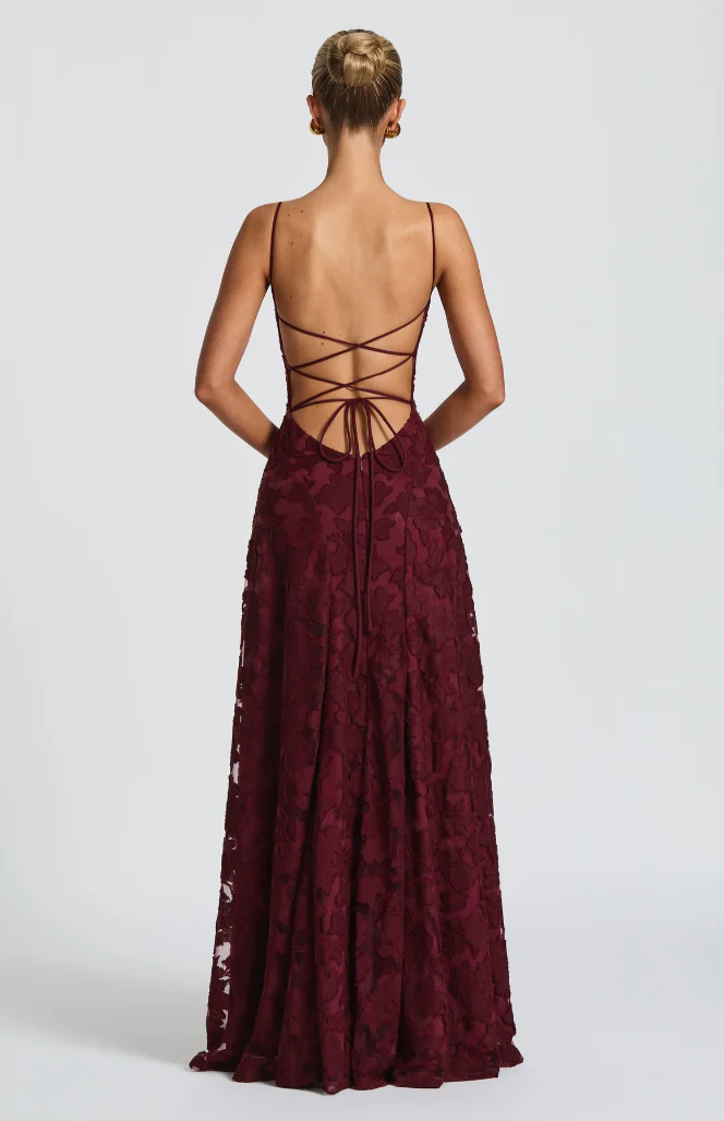 Sofía - Elegante vestido largo de encaje