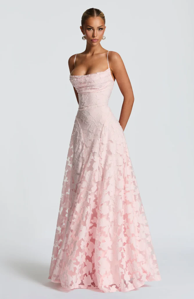 Sofía - Elegante vestido largo de encaje