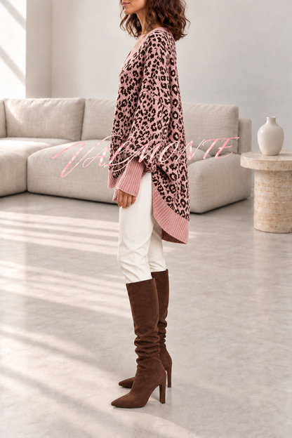 Jersey holgado de leopardo con cuello en V y mangas de murciélago