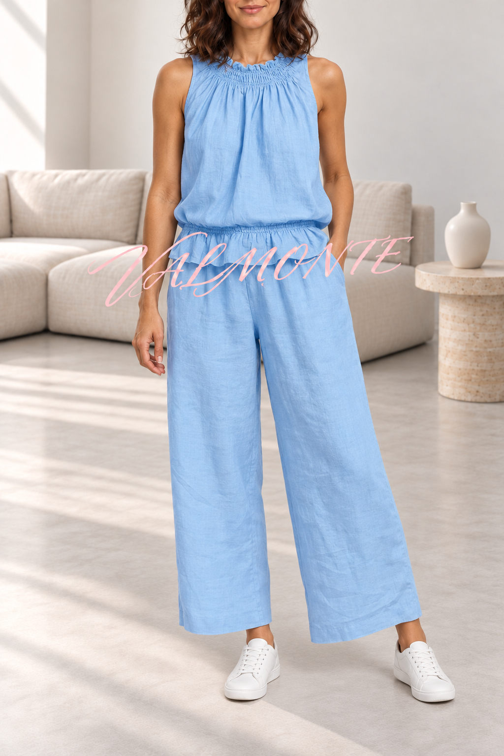 VALMONTE — Conjunto de mezcla de lino con top de volantes y pantalón ancho — azul claro — vista frontal